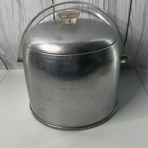 Kromex Aluminum Ice Bucket with Lucite Plastic Handle and Knob Prop MCM Bar - Picture 1 of 9